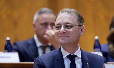 Dopo mesi di stallo, il parlamento rumeno approva un governo filo-Ue