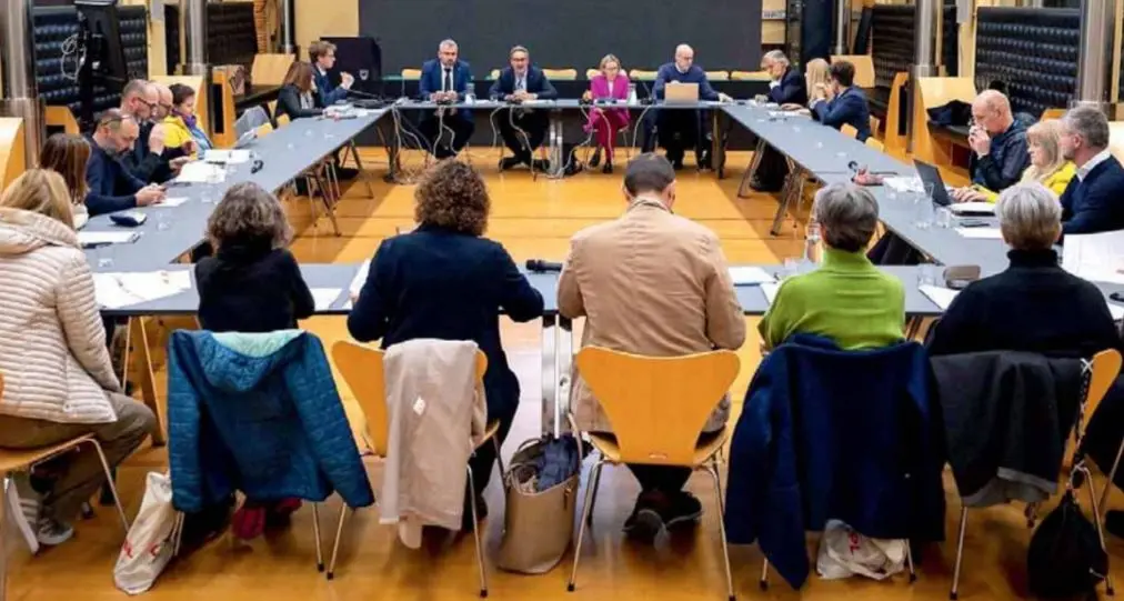 Contratto intercomparto, ok all’una tantum. «Ma adesso aumenti strutturali»