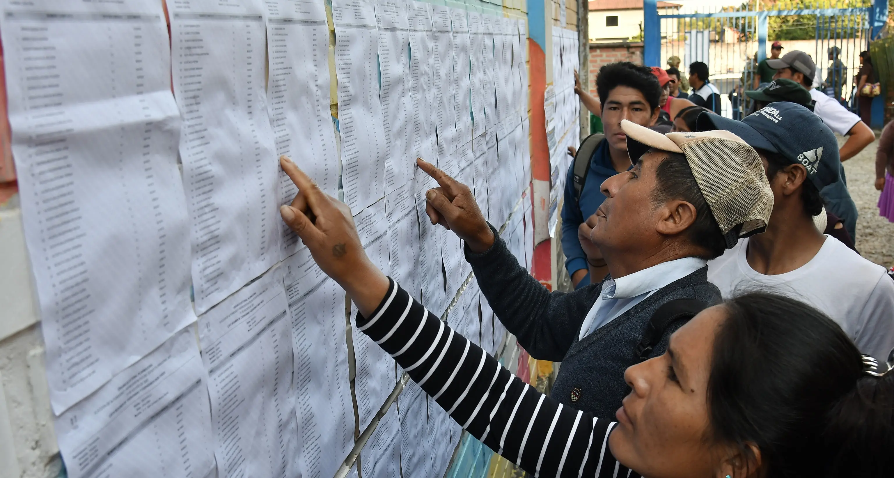 Bolivia, exit poll: ballottaggio candidati destra Paz e Quiroga