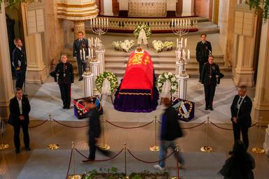 Il principe William rappresenterà Carlo III ai funerali di re Harald a Oslo