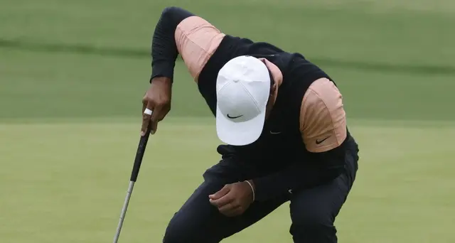Golf: problemi alla gamba, Woods lascia il Pga Championship