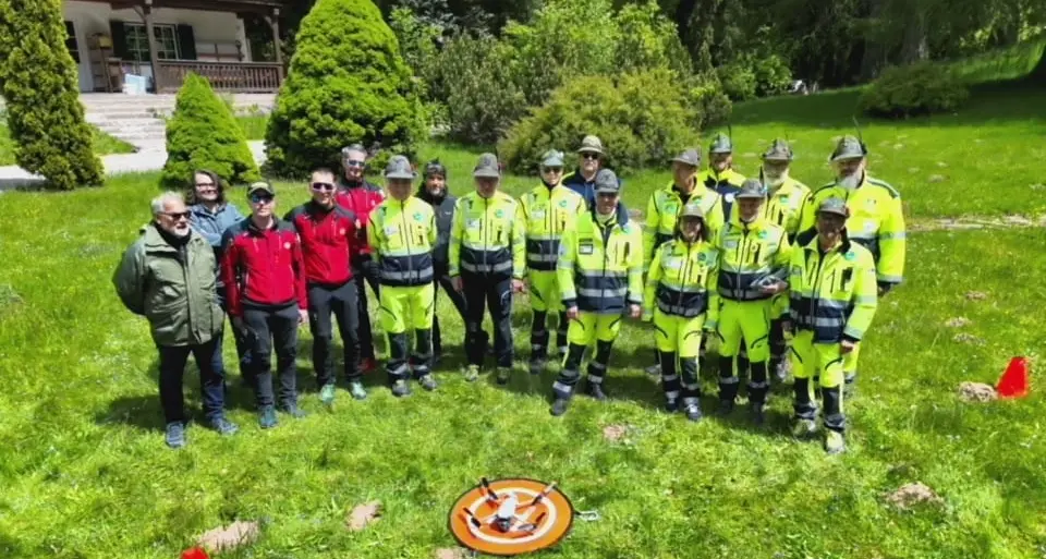 I droni dell’Ana di Bolzano in esercitazione con il Soccorso Alpino