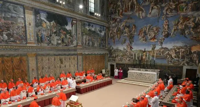 Domani al via il conclave: prima la messa pro eligendo, poi i porporati nella Sistina. La prima fumata intorno alle 19