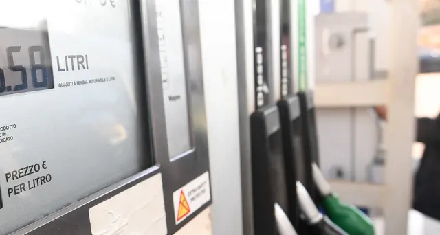 Caro carburanti: in 6 mesi italiani hanno pagato 9mld in più