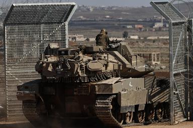 Media, nuova incursione israeliana in Siria. Carri armati e militari nel sud-ovest
