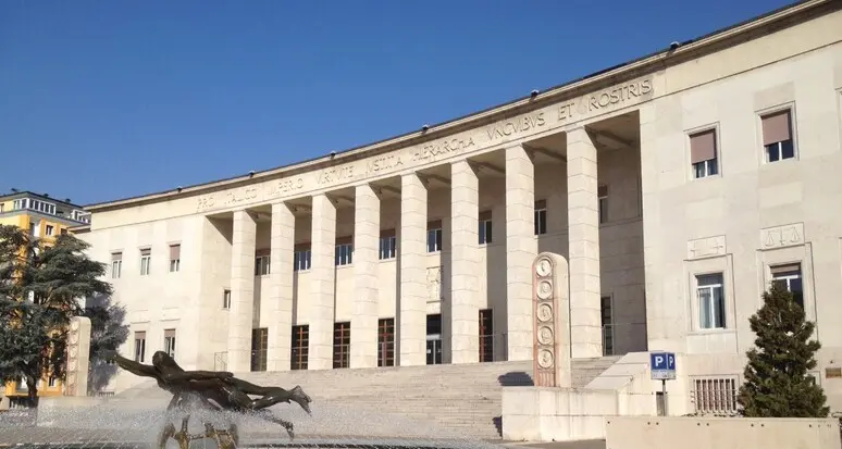 Femminicidio a Bolzano, l'imputato smentisce la ricostruzione