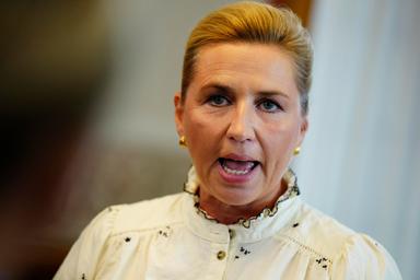 Frederiksen, 'pronti a chiudere le frontiere se ripartono i flussi migratori'