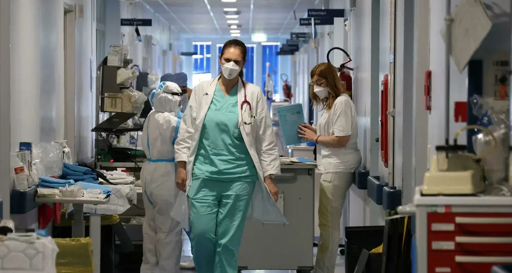I sindacati: «Gettonisti? Altri privati nel pubblico»