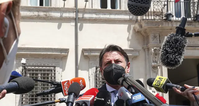 Reddito cittadinanza:Conte,Draghi prenda posizione chiara
