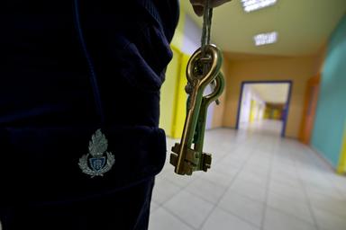 'Torture su 12 ragazzi in istituto minorile',agenti interdetti da servizio