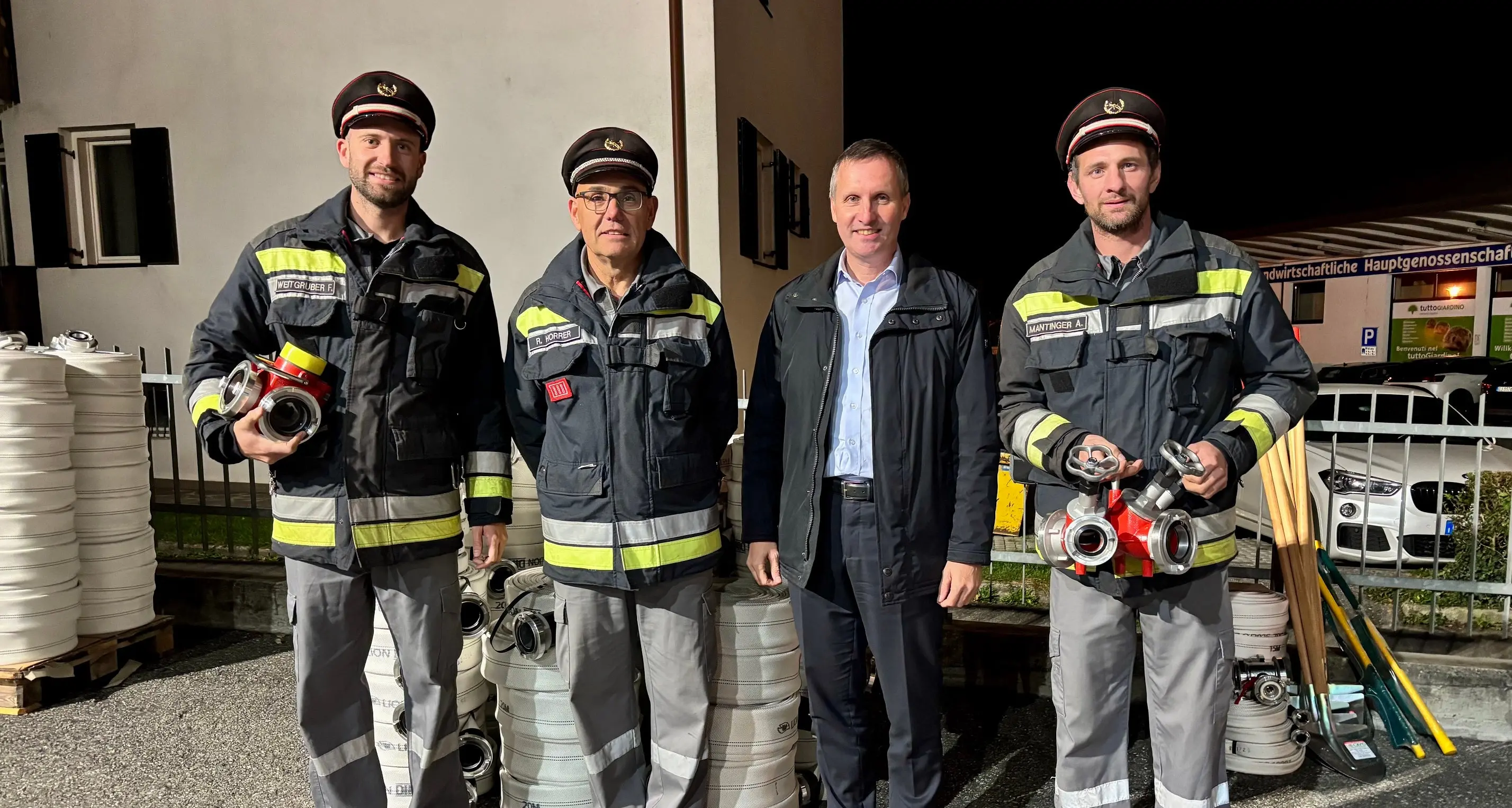 Servizio forestale e vigili del fuoco uniti nella lotta agli incendi