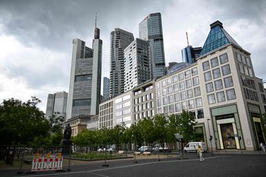 Borsa: Europa debole in chiusura, Parigi -0,52%, Londra -0,24%