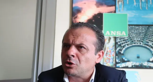 Regionali: De Luca, exit poll Sicilia sono farlocchi