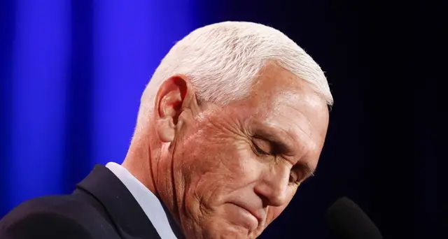 Usa, Pence: Trump ha sbagliato a ospitare il suprematista
