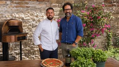 La pizza esalta le regioni italiane nel programma Rai 'Vista mare'