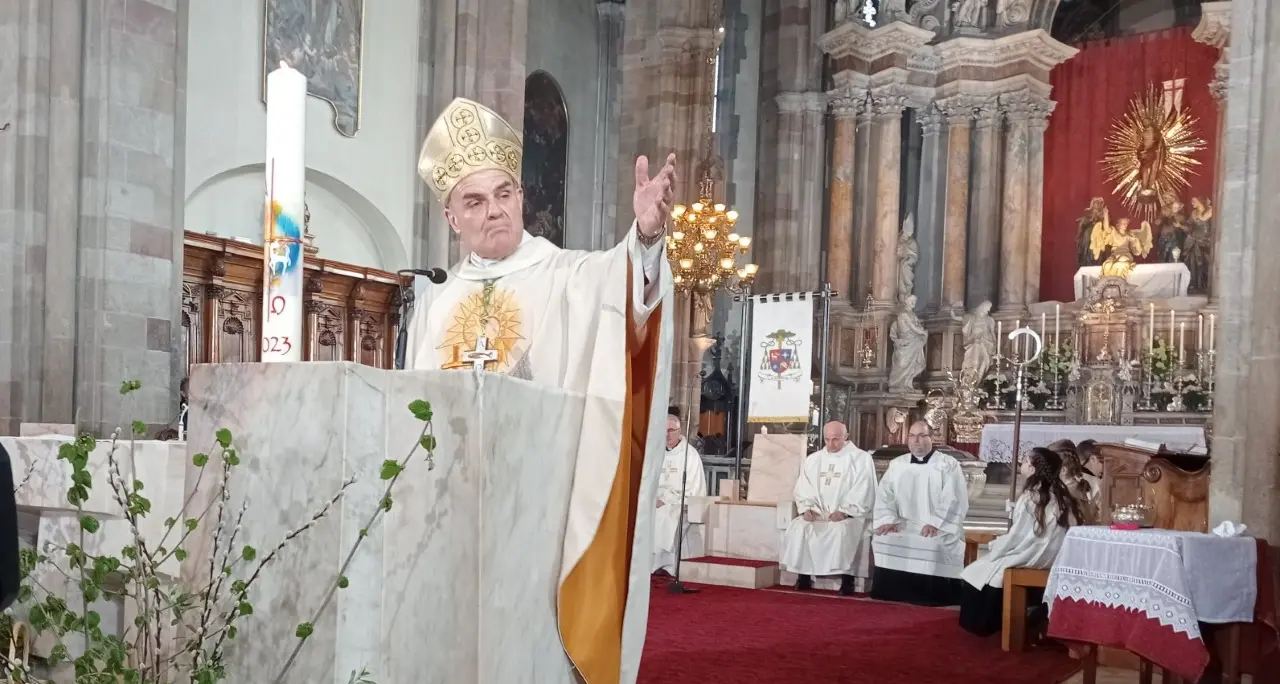 Il vescovo Muser: “La Pasqua è speranza, mi ha commosso la forza delle donne ucraine”