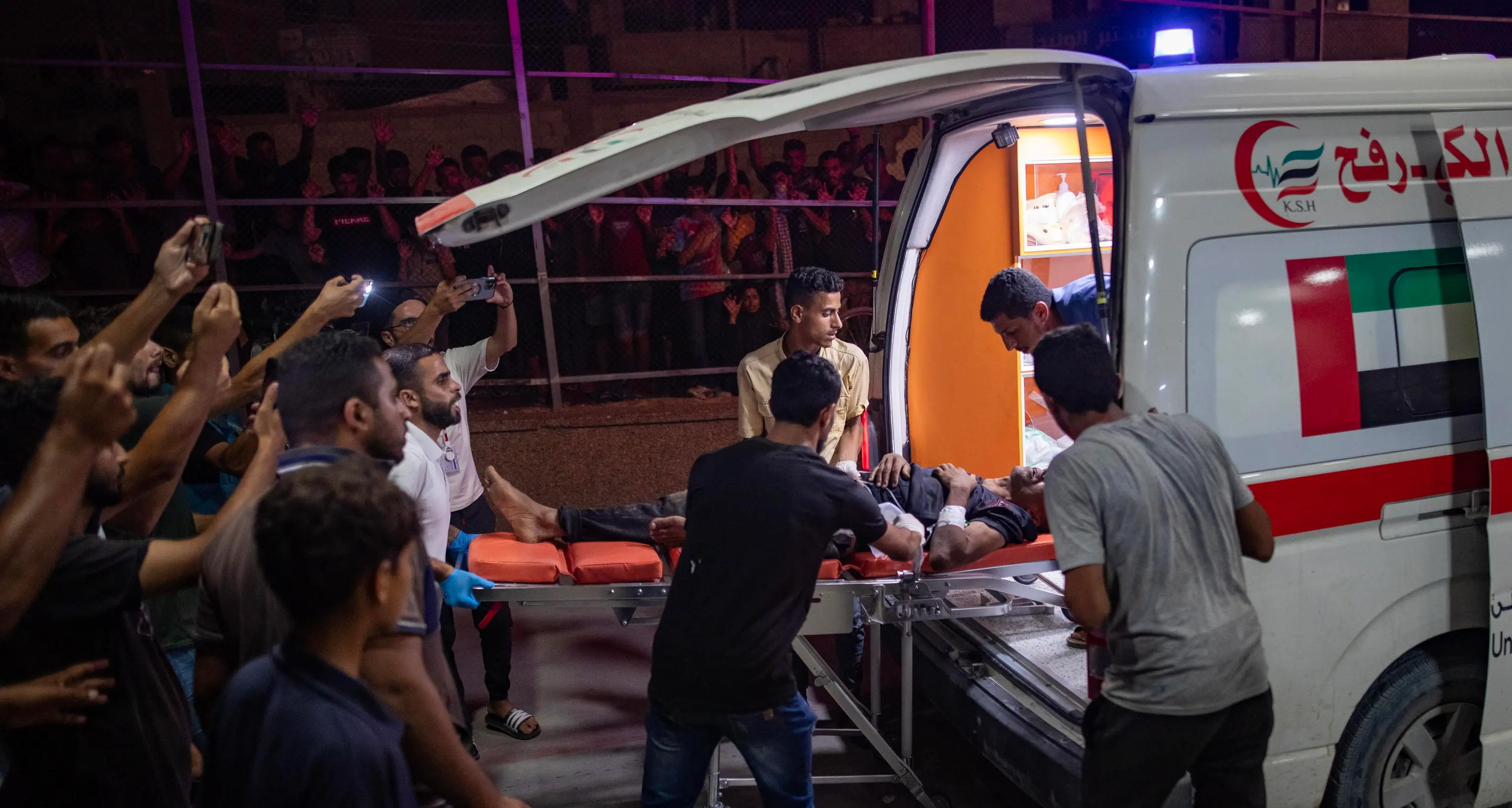 Gaza, media: 11 morti e 15 feriti in raid d'Israele su al-Mawasi