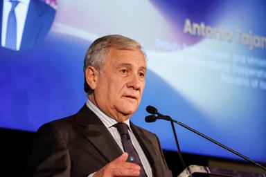 Tajani: "Su Regeni impegno ad andare avanti, non strumentalizzare"