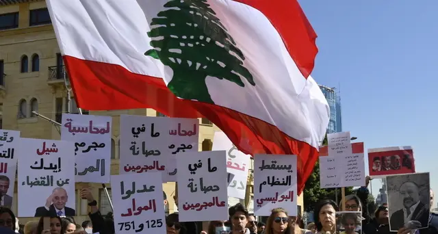 Libano: esplosione porto, in centinaia manifestano a Beirut