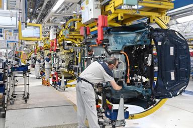 Stellantis, mancano componenti dei motori, stop di tre giorni a Mirafiori