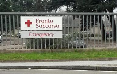 Neonato abbandonato in un sacchetto per strada nel Milanese
