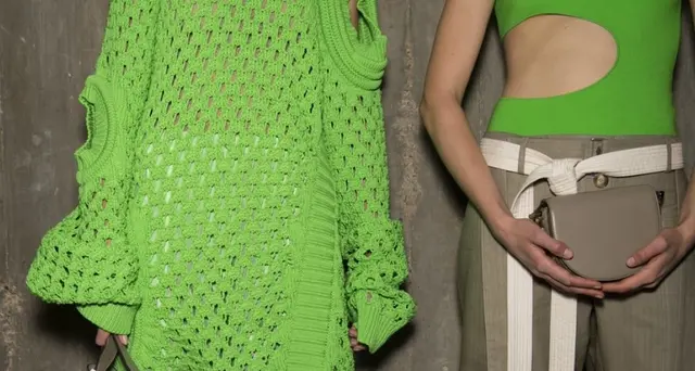 Moda: sfila Stella McCartney e lancia la pelle di funghi