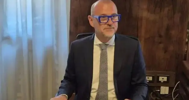 Corrarati chiede le dimissioni di Salvadori: «Si è preso qualche giorno per decidere»
