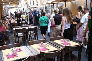 Distribuzione Moderna specializzata, mercato consumi fuori casa supera i 100 miliardi