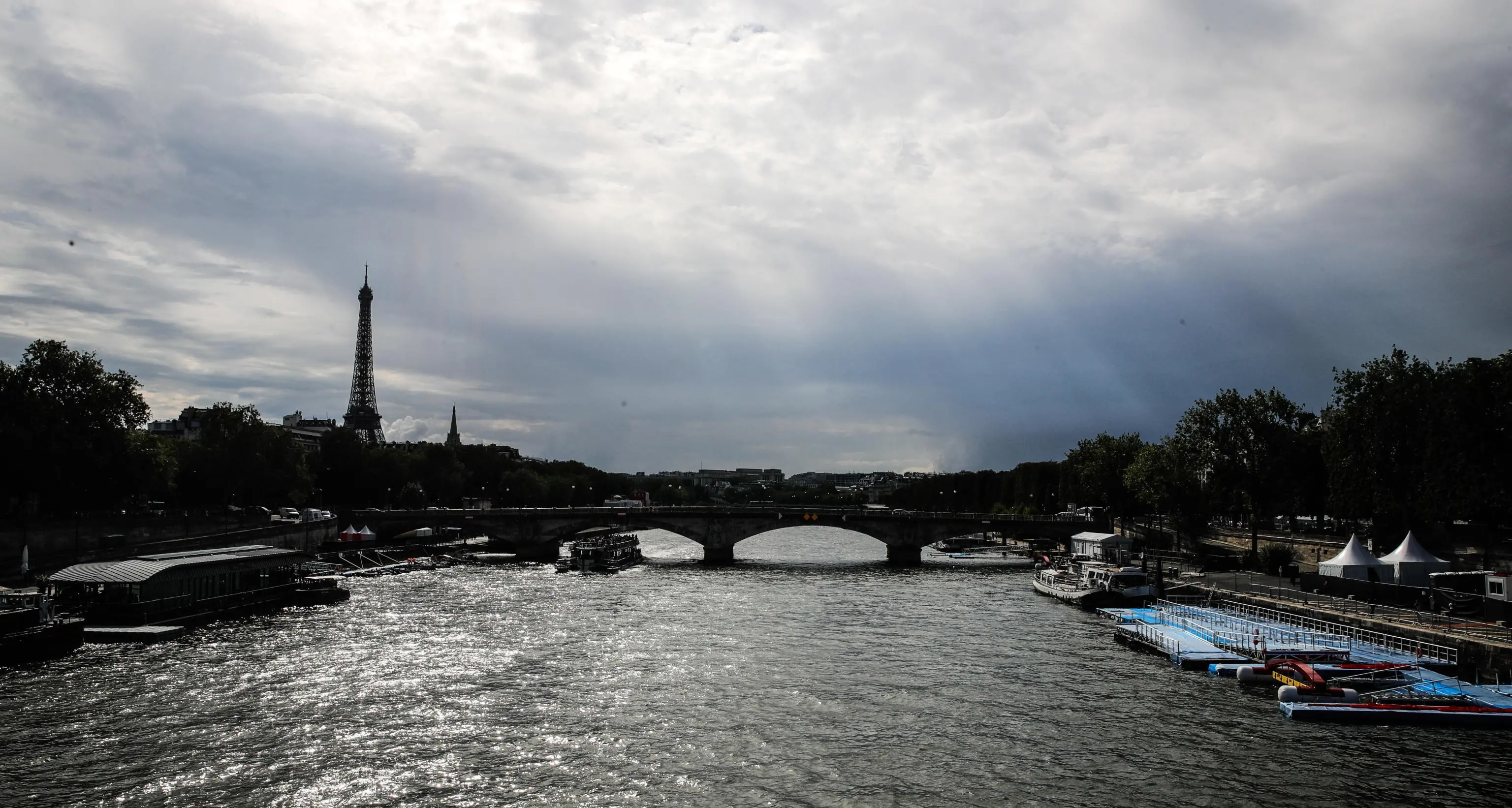 Parigi 2024: Senna troppo inquinata, annullata gara preolimpica