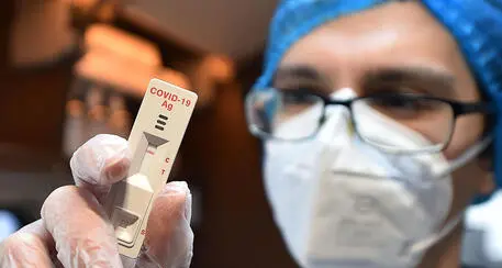 Ridotto l’isolamento per i casi positivi al Covid anche in Alto Adige: ecco le nuove regole