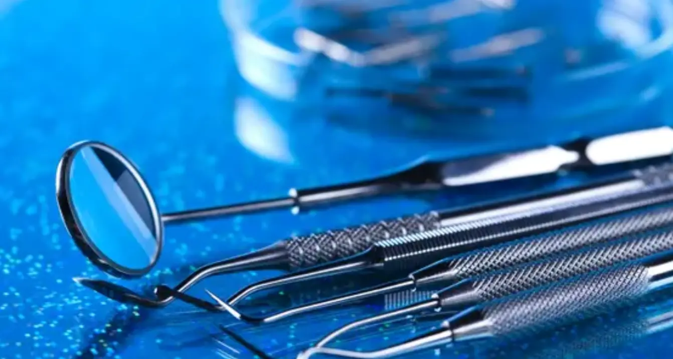 Stretta sul rimborso delle spese per le cure odontoiatriche fatte all’estero