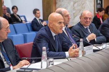 ++ Descalzi, 'risultati eccellenti, condividiamo la crescita con azionisti ++