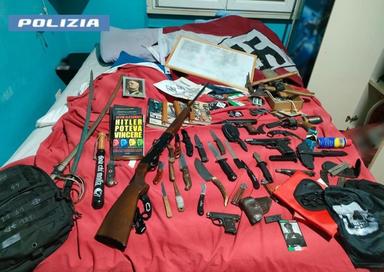 Arrestato 19enne nel Pavese, aveva armi e simboli nazisti