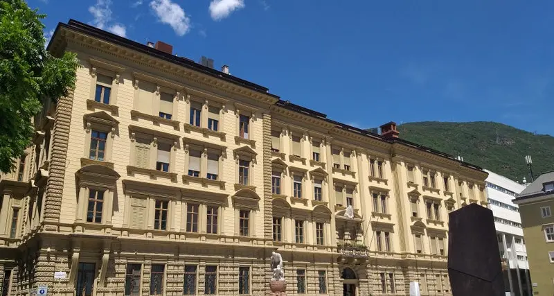 Pasqua, in Alto Adige chiusura degli uffici provinciali da venerdì a lunedì