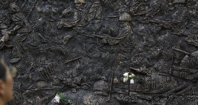 Hong Kong: rimossi altri due monumenti per piazza Tienanmen
