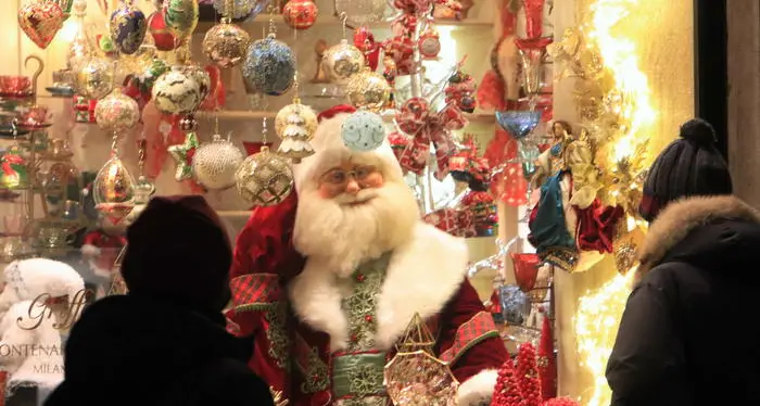Covid e festività, nel Cdm vince la linea dura: niente spostamenti dal 21 dicembre al 6 gennaio