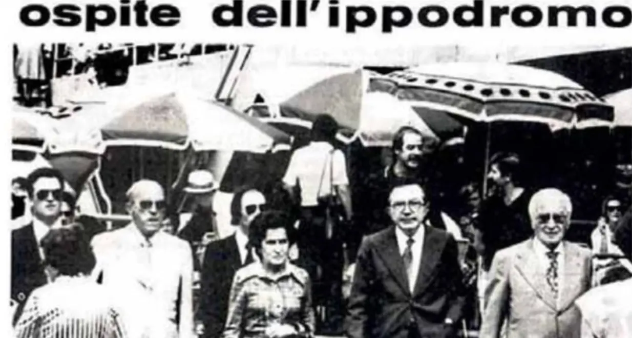 25 agosto 1977: Andreotti, vacanze meranesi. Cavalli, passeggiate e ramino