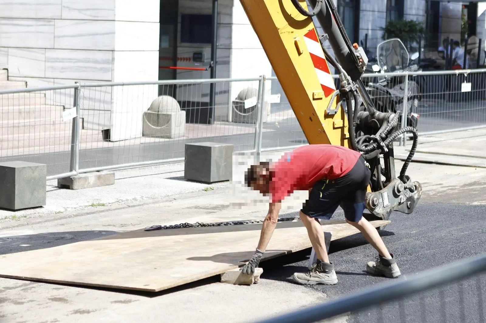 L’appello dei sindacati: «Stop ai cantieri sopra i 35 gradi»