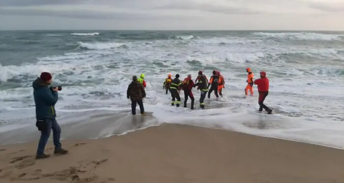 Meloni sul naufragio: «Da Frontex nessuna segnalazione»