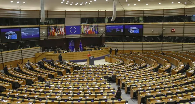 Polonia: Pe, revocare divieto aborto, minaccia vita donne