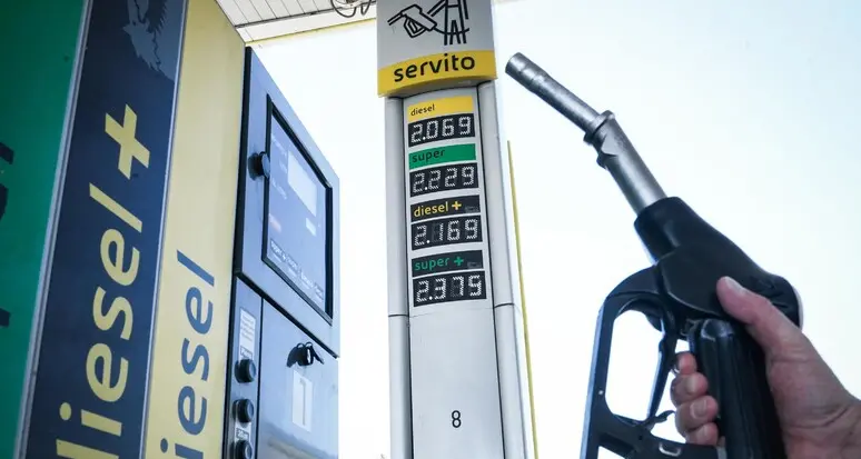 Carburante, i distributori “fantasma” preoccupano i gestori in Alto Adige