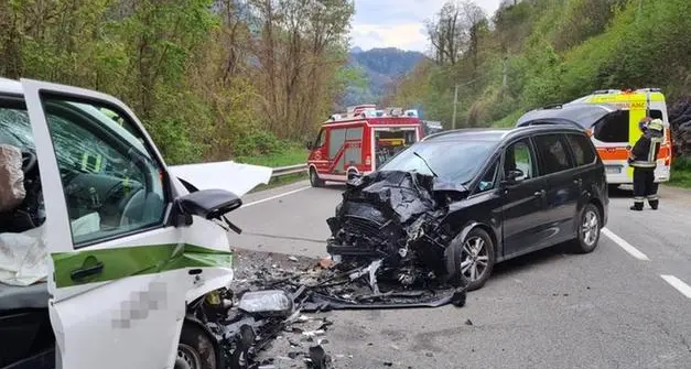 In strada si muore come in guerra: 3.159 vittime nel 2022