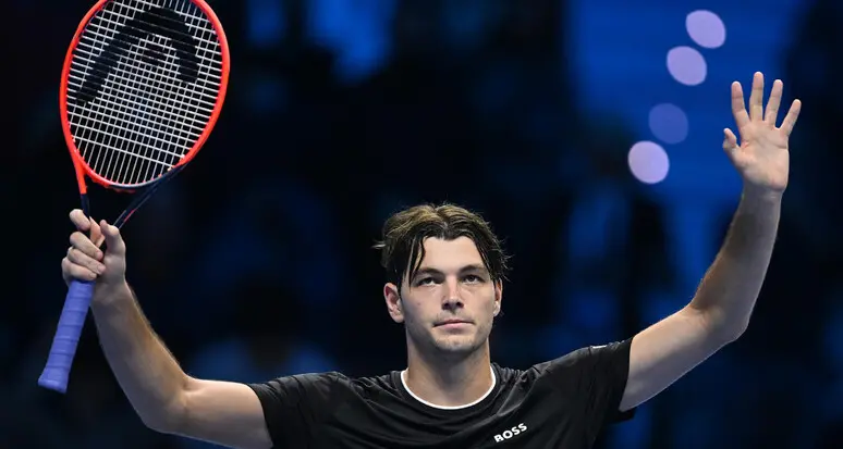 Fritz, che sorpresa: primo finalista, battuto Zverev