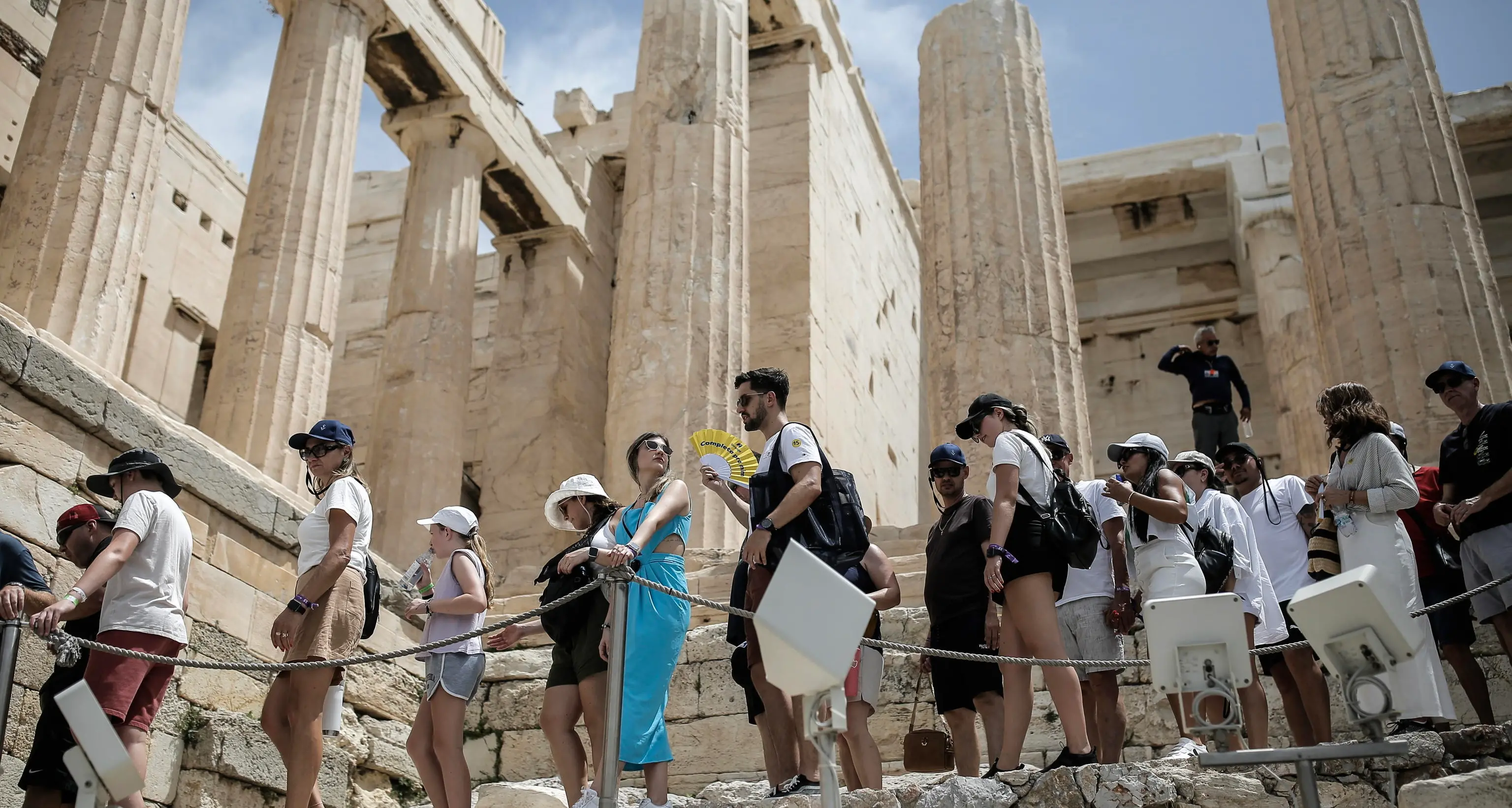 Grecia: acropoli di Atene oggi chiusa nelle ore più calde