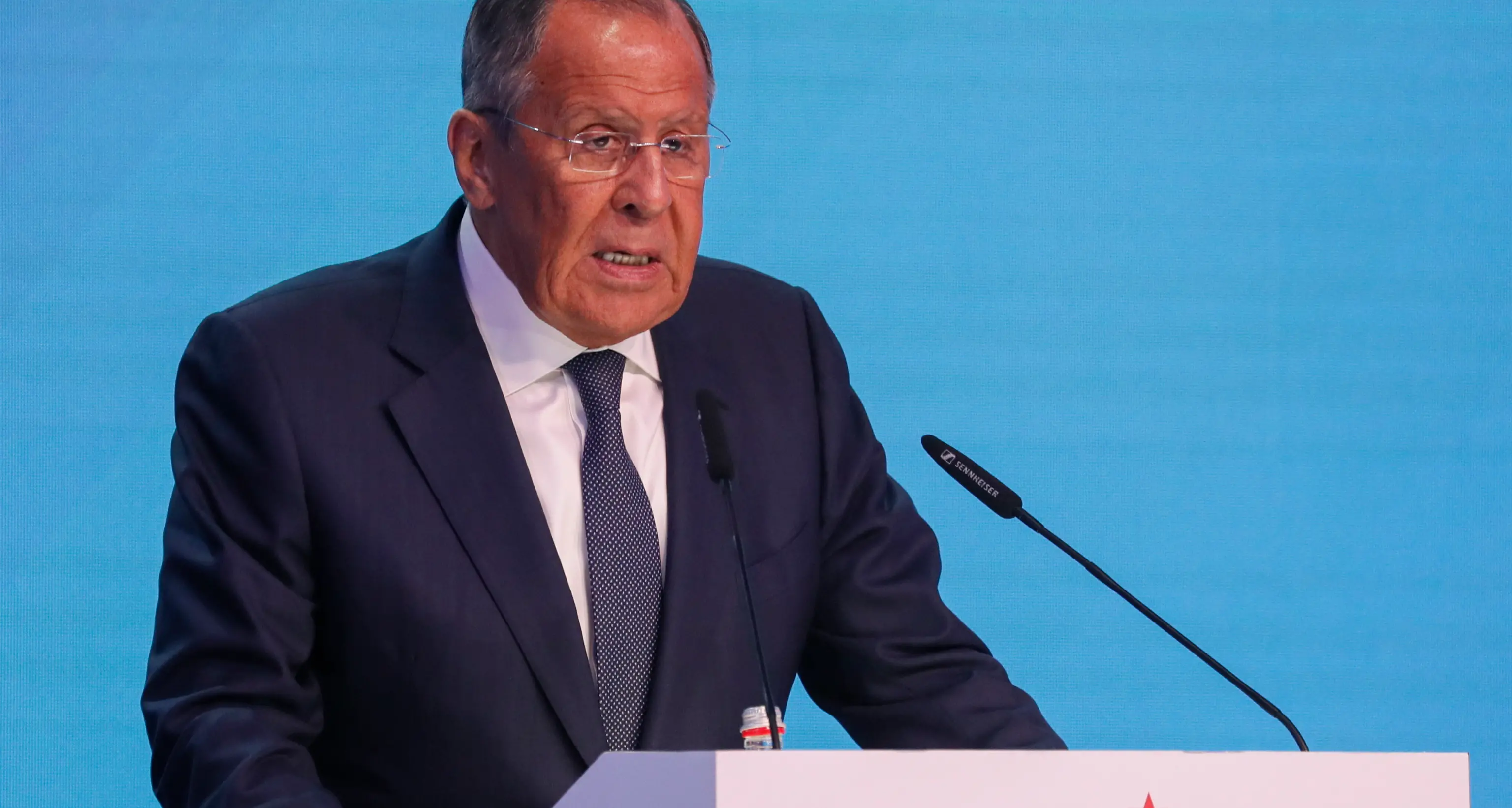 Ucraina, Lavrov: no alla guerra nucleare ma un deterrente serve