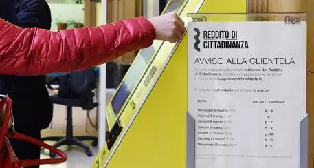 “Furbetti” del reddito di cittadinanza: 111 denunciati a Roma