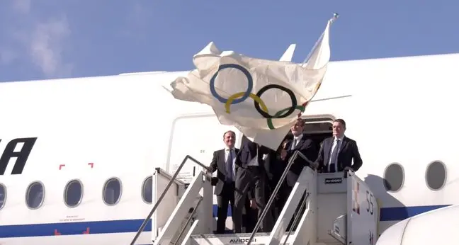 L’Alto Adige (con Vettorato) a Milano per accogliere la bandiera olimpica
