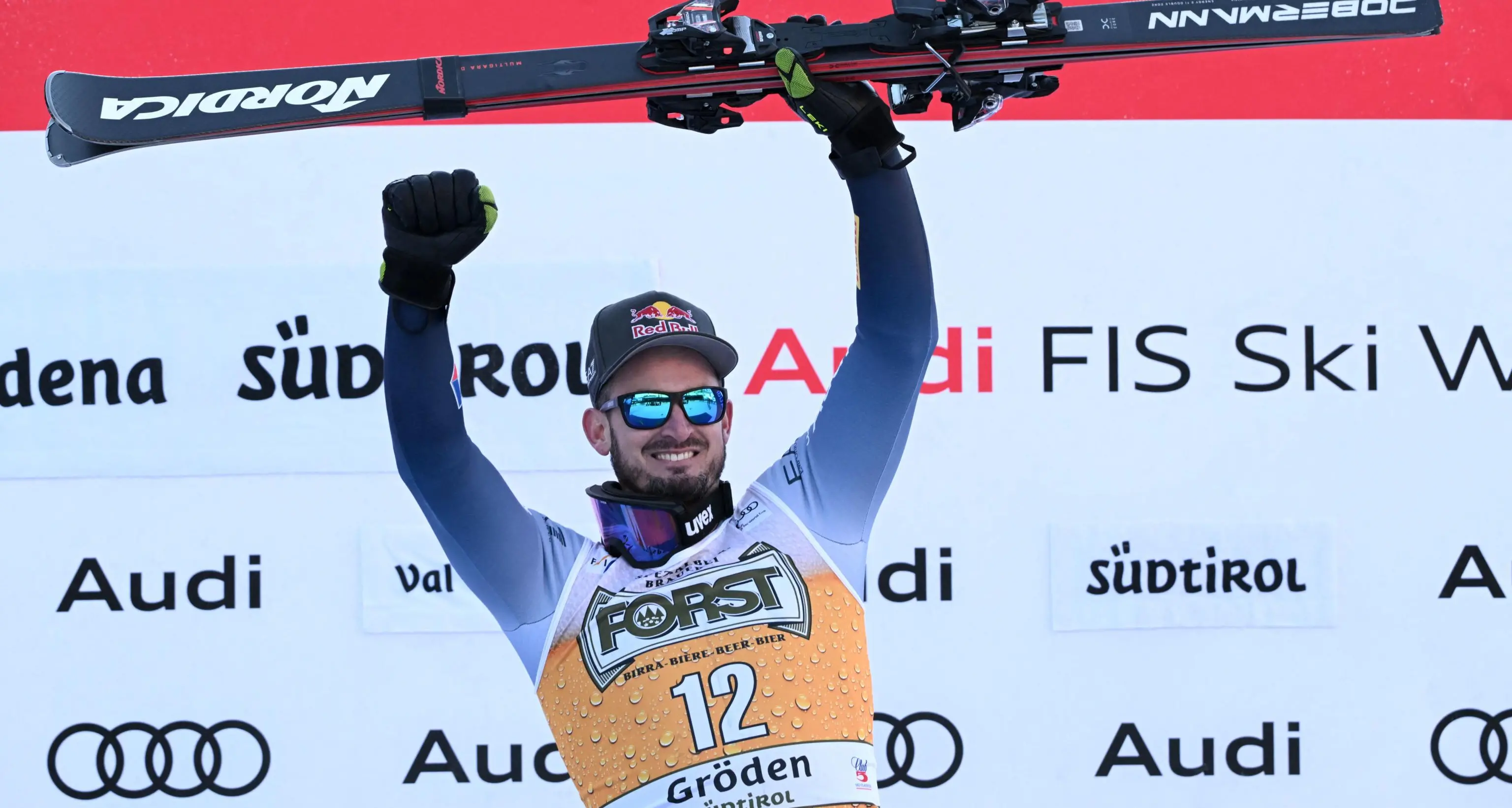 Paris trionfa nella discesa della Val Gardena