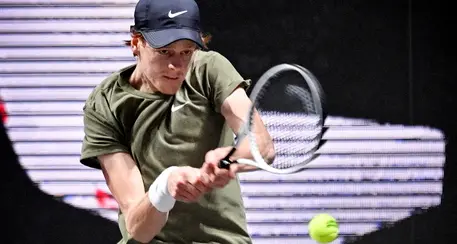 Atp di Melbourne, Jannik Sinner passa agli ottavi in coppia col polacco Hurkacz