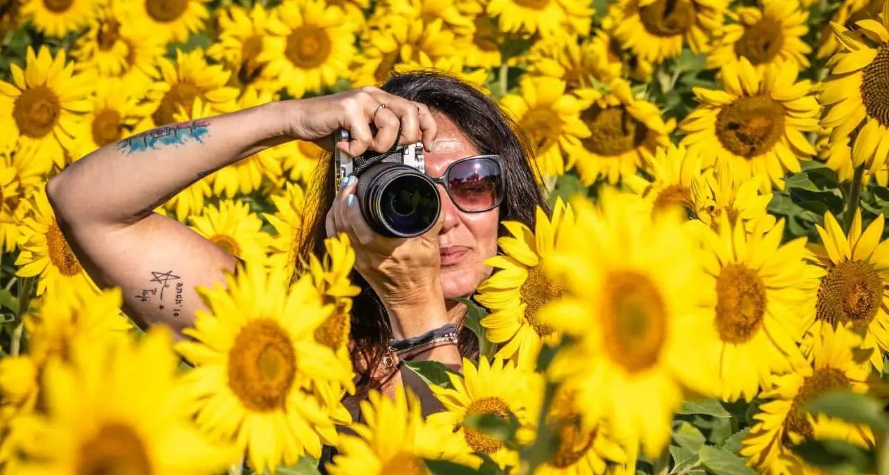 Marika Geronazzo, la fotografa delle mani: «Sono messaggere di speranza»